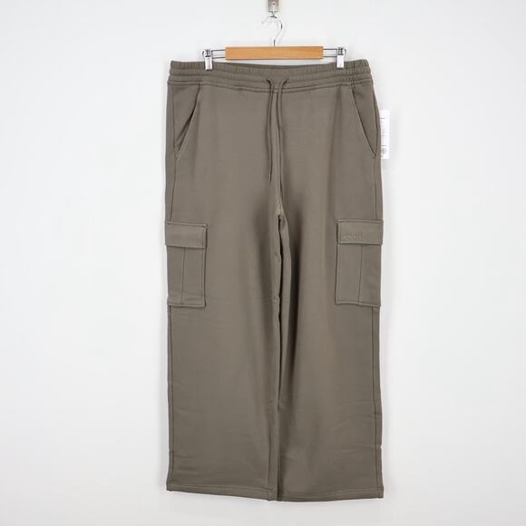 Athleta Easy Fleece Straight Leg Cargo Pant Mineral Size Large NWT - Picture 2 of 9